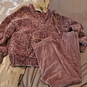 Zara Women's Purple V-Neck Sweater Set
